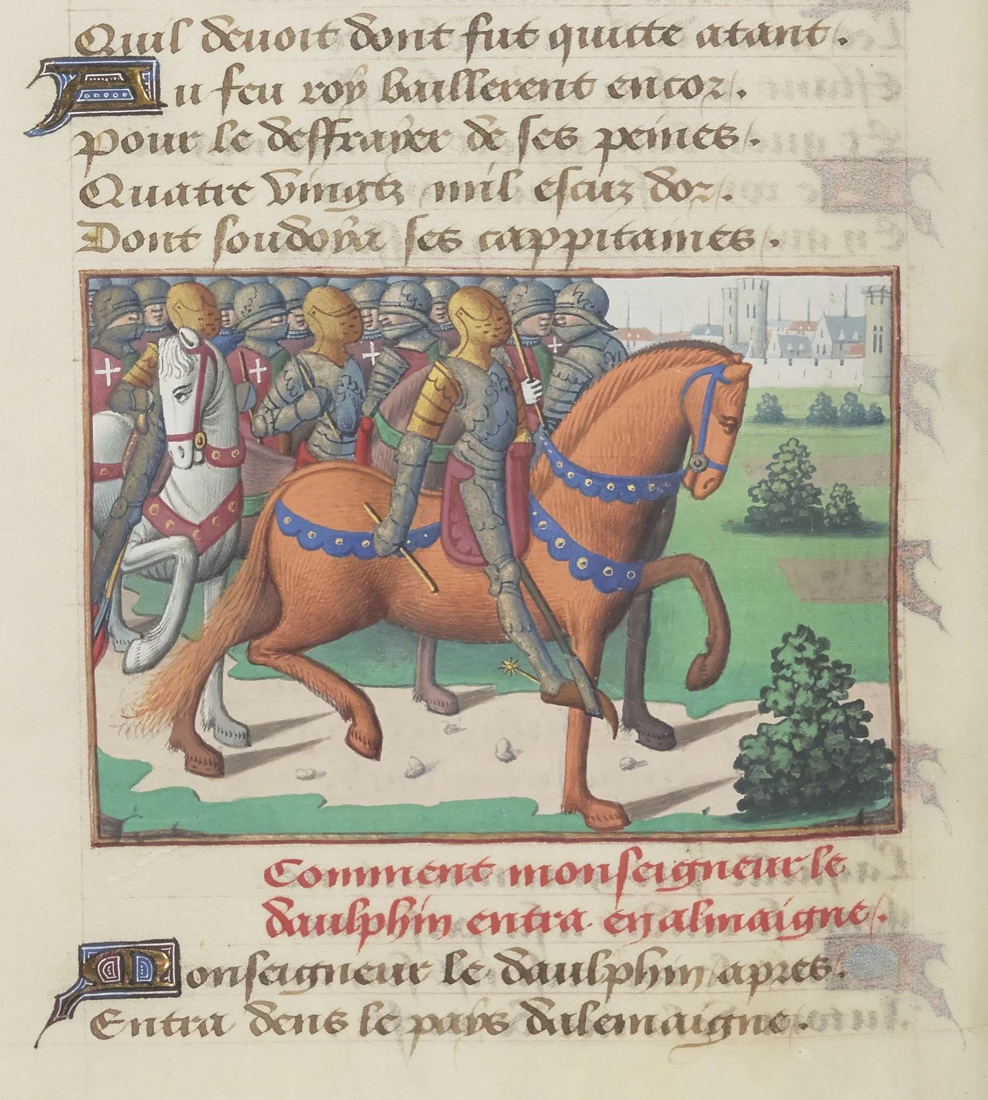 Chevaliers français en armure, montés sur des chevaux caparaçonnés et précédés de leurs bannières, partant en campagne.