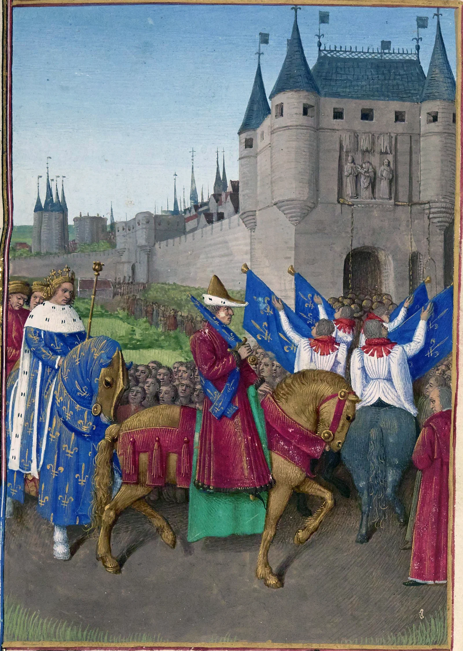 Enluminure d’une entrée royale médiévale à Paris : un roi en manteau fleurdelisé chevauche devant les murailles et une tour de la ville, accompagné de porte-étendards.